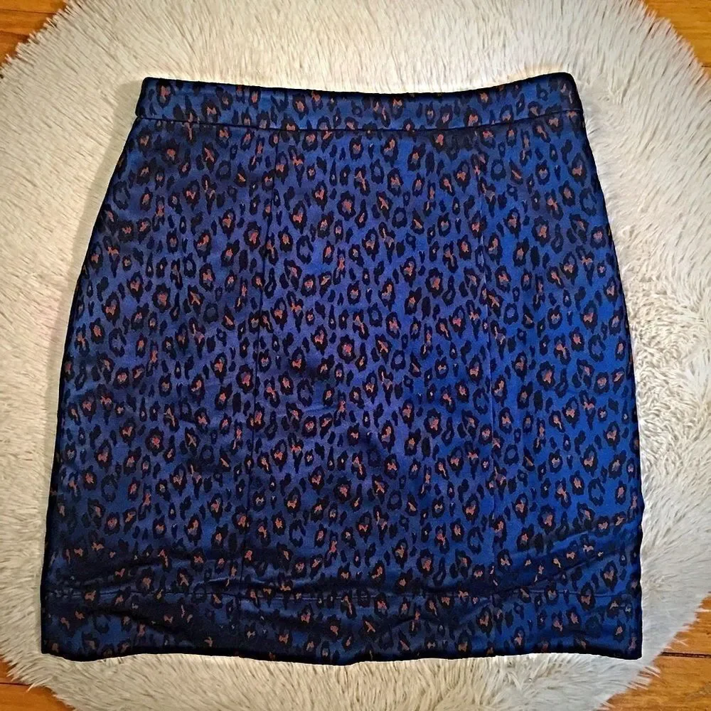 Banana Republic Button Up Skirt! Pockets Big phone - Picture 2 of 3